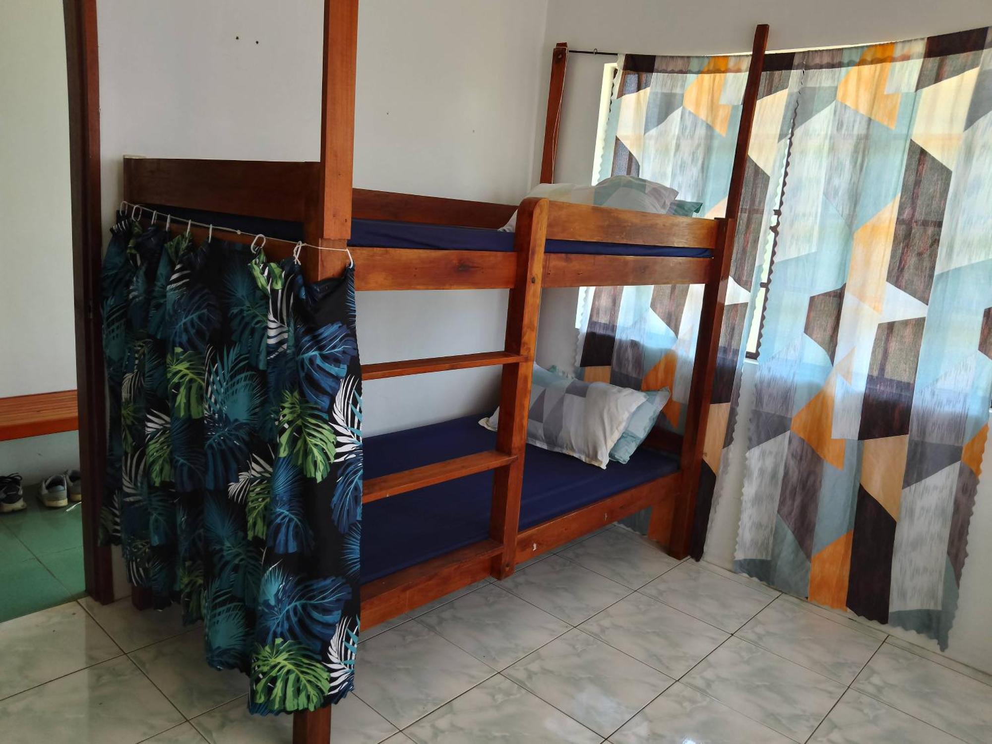 Estrelle Orange House - Backpackers Hub Apartment Puerto Princesa Exterior photo